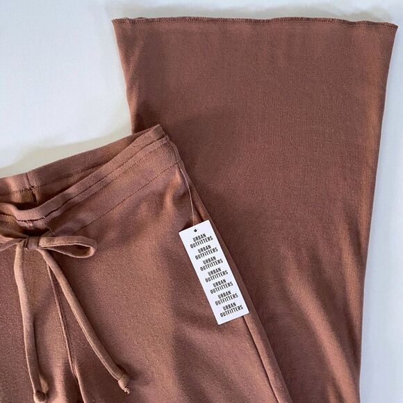 Urban Outfitters Low Rise Flare Wide Leg Lounge Yoga Active Pant L Sleek Fitted - Picture 6 of 12